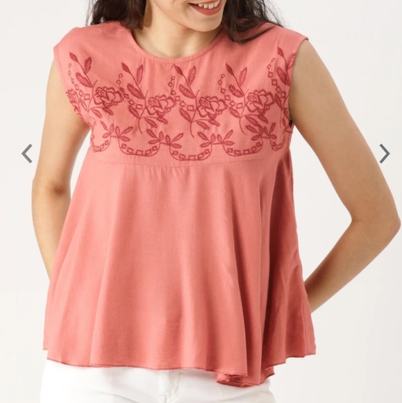 Top - Picture 2 of 3